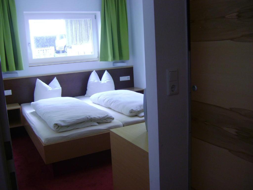 Almandin Apartments Ischgl Rom bilde