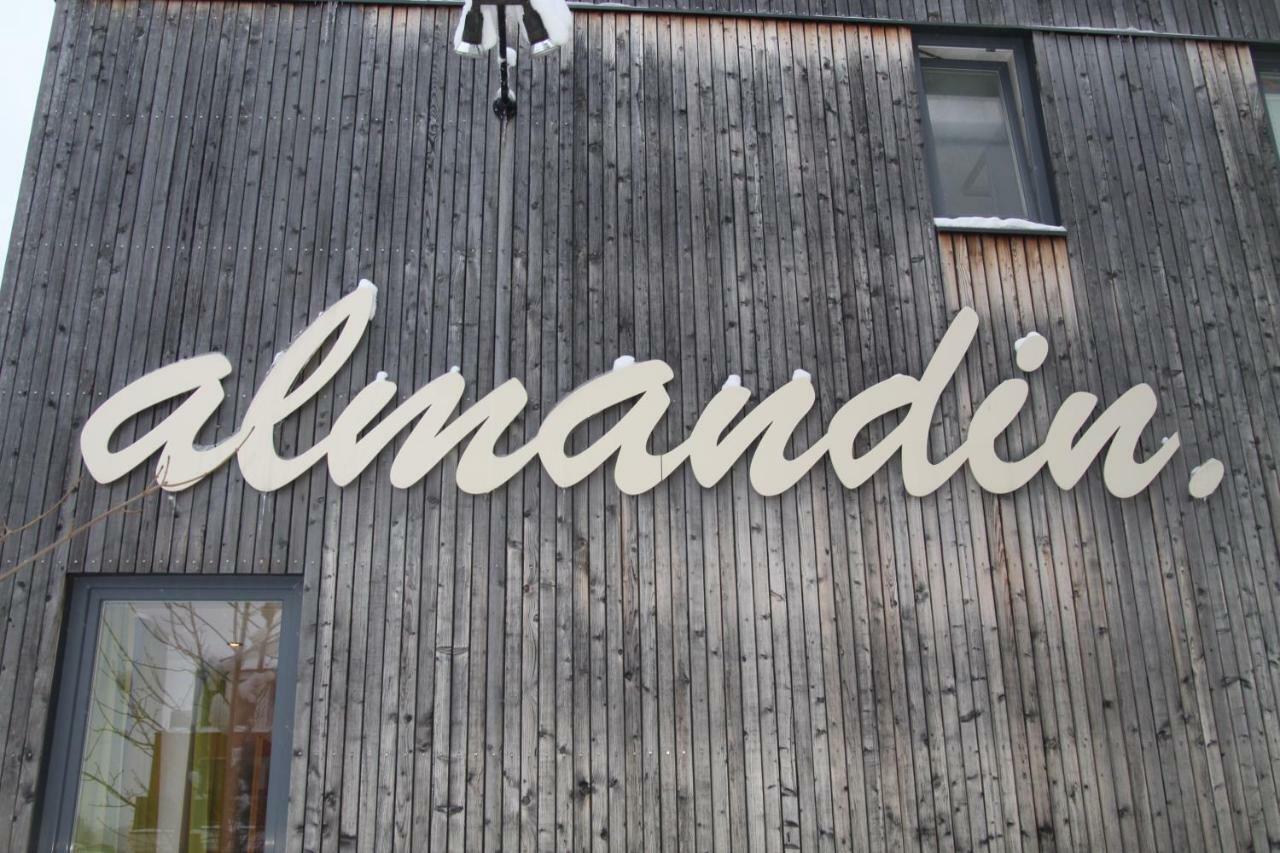 Almandin Apartments Ischgl Eksteriør bilde
